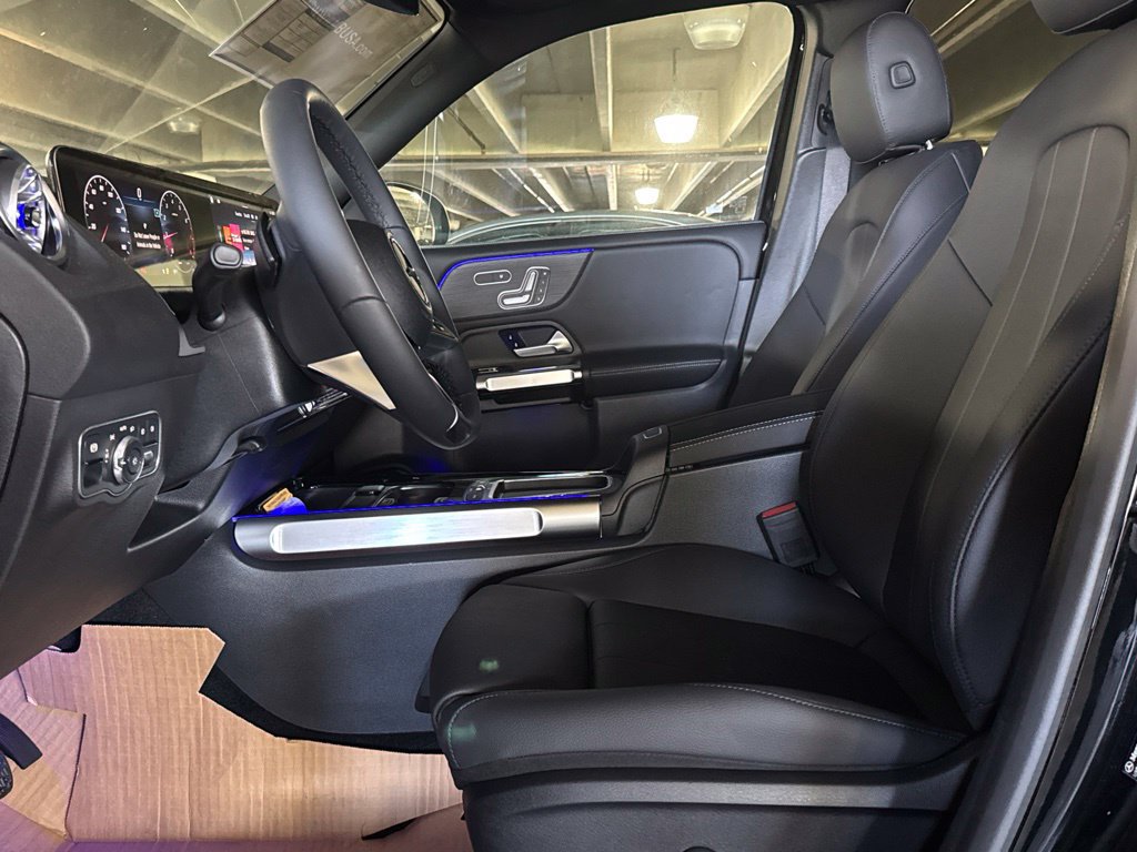New 2026 Mercedes-Benz GLB 250 image 23