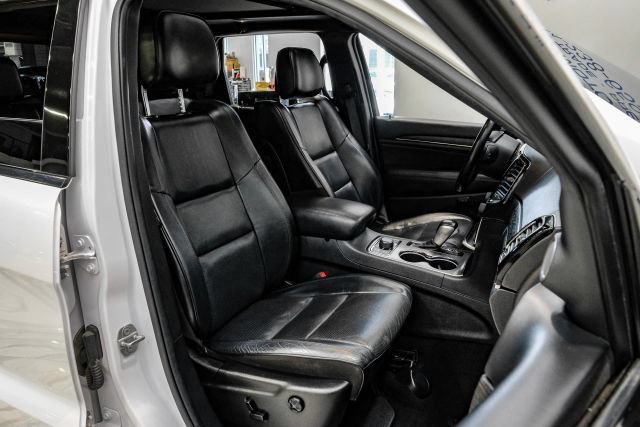 Used 2020 Jeep Grand Cherokee High Altitude AWD/4WD image 34