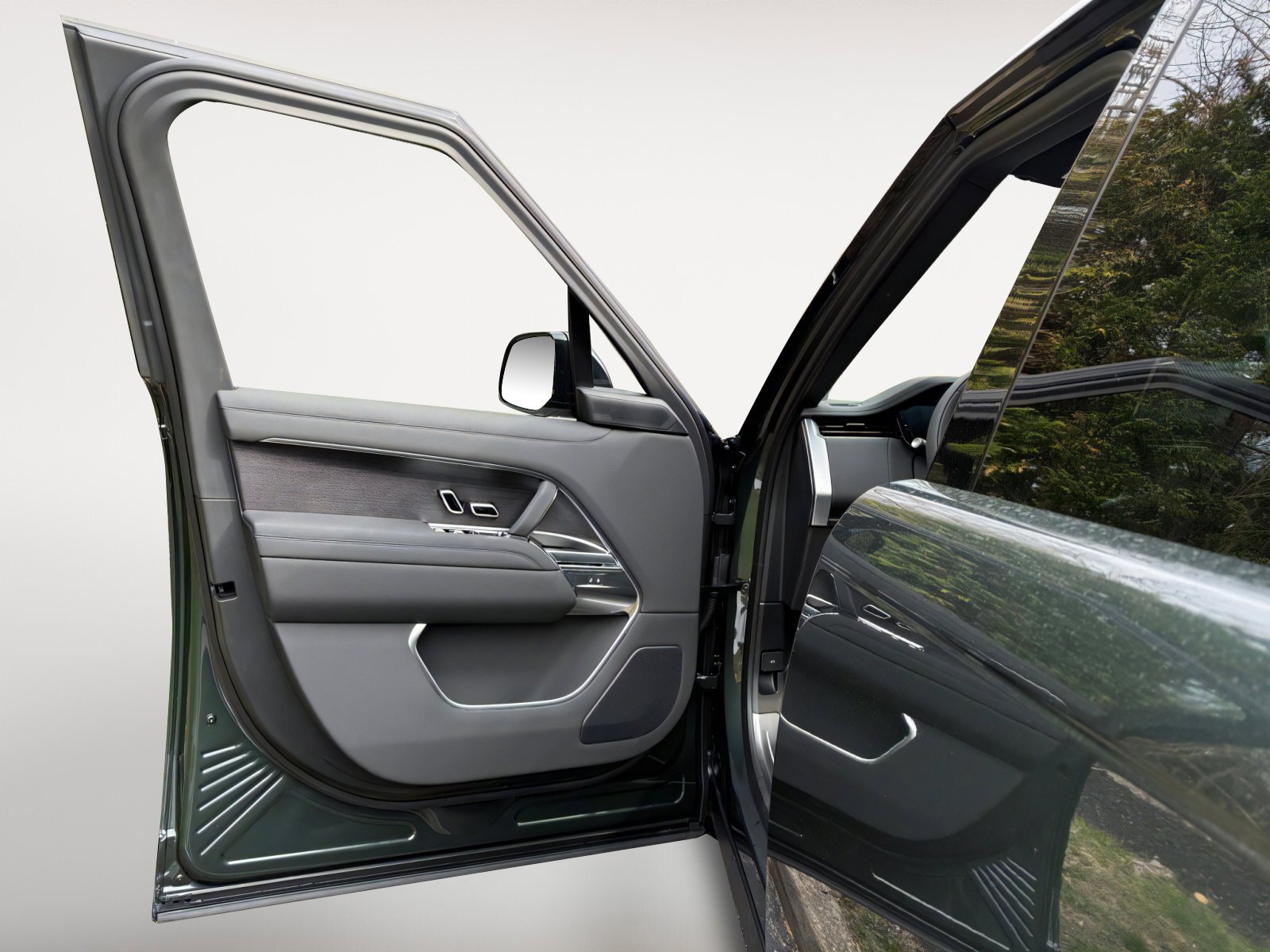 New 2025 Land Rover Range Rover SE image 5