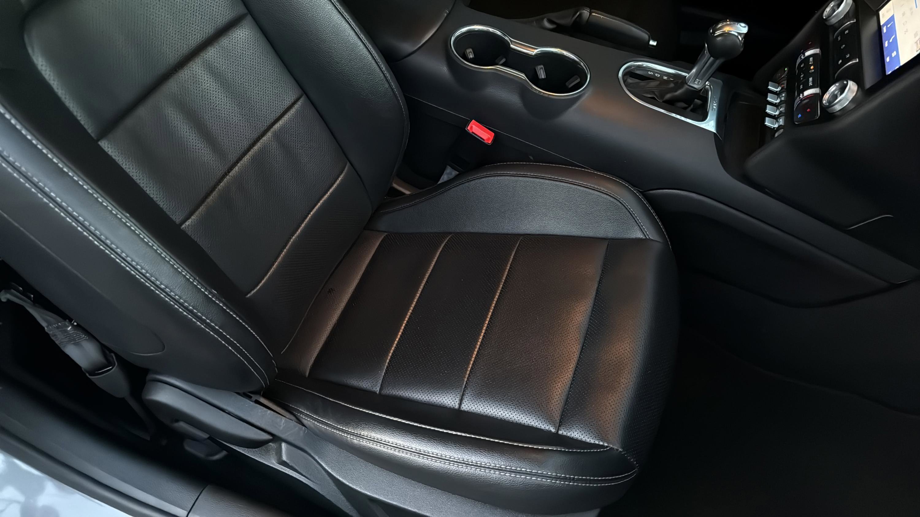 Used 2021 Ford Mustang Premium image 31