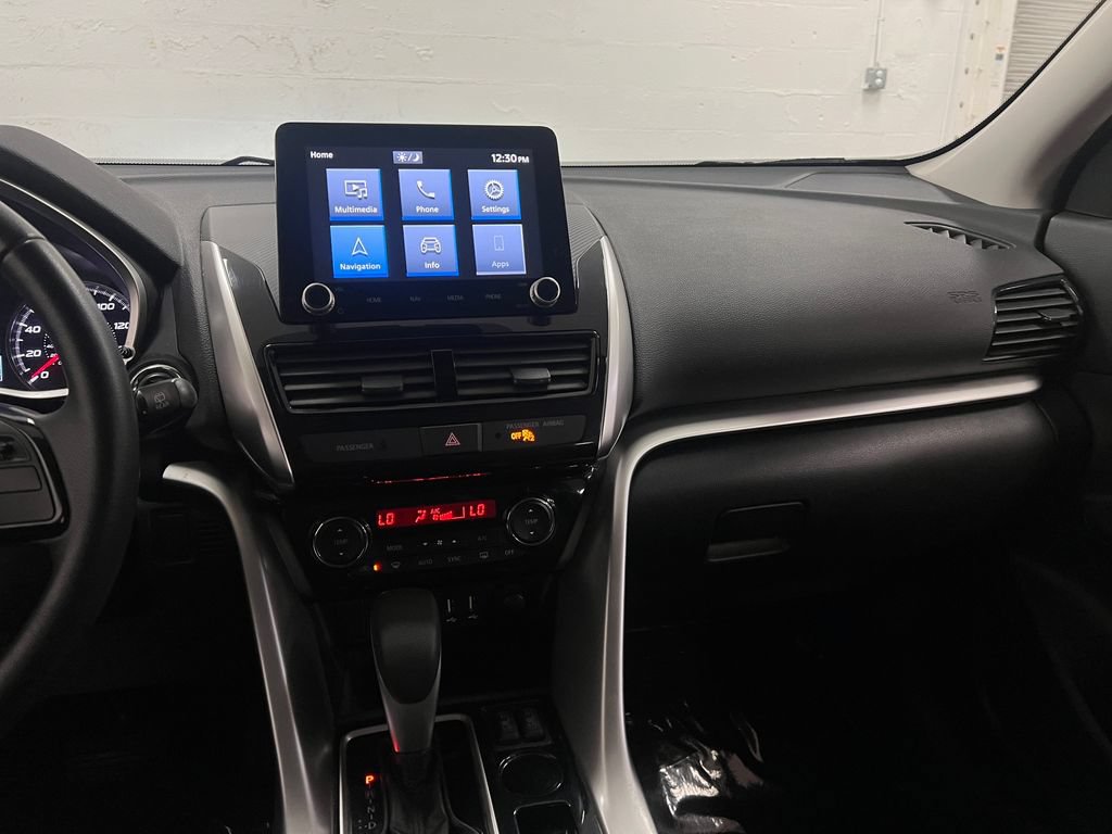 Used 2022 Mitsubishi Eclipse Cross SE FWD image 19