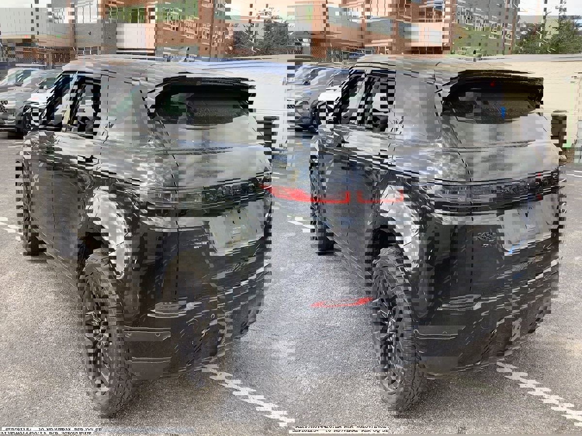 Used 2020 Land Rover Range Rover Evoque SE image 5