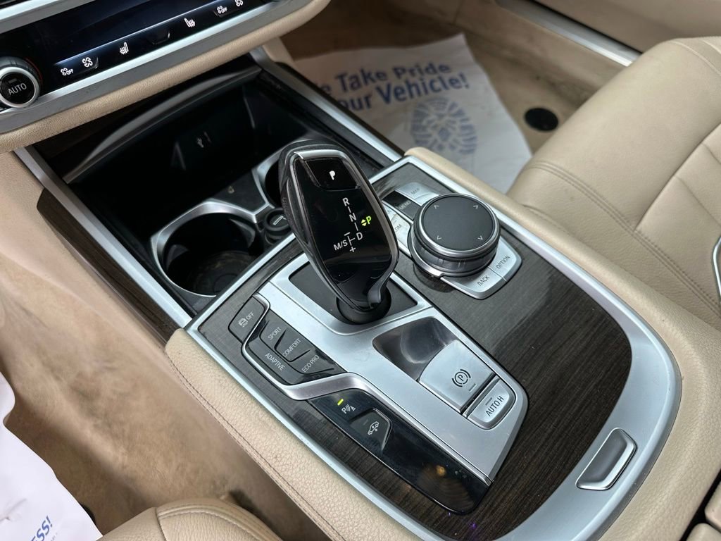 Used 2018 BMW 740i xDrive image 30