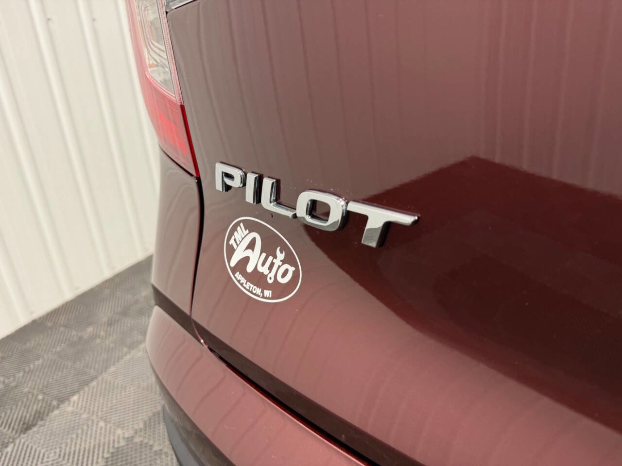 Used 2019 Honda Pilot Touring image 4