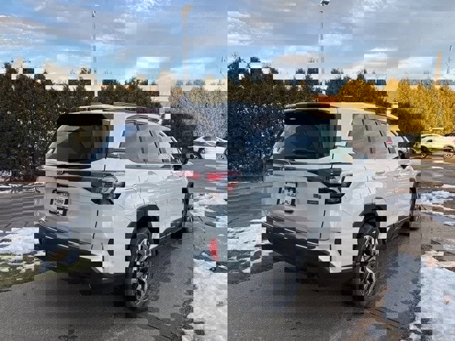 New 2025 Subaru Forester Touring image 3