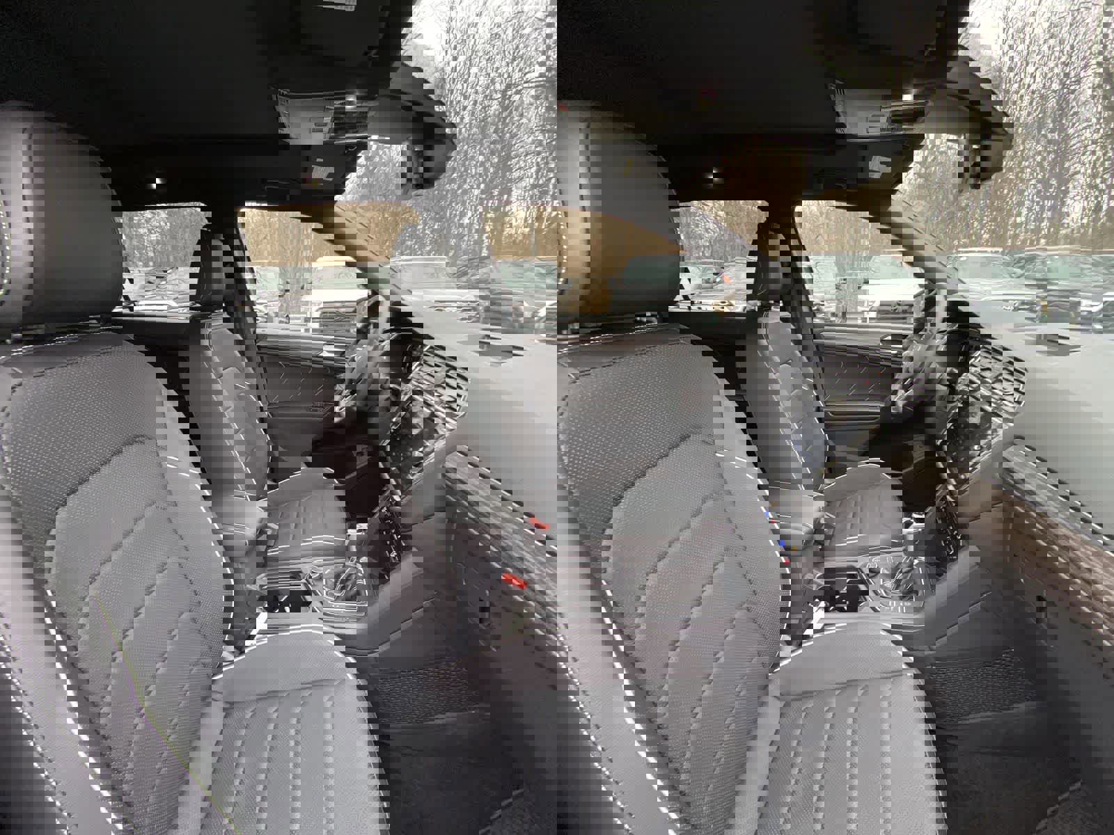 Used 2024 Volkswagen Tiguan SEL R-Line image 22