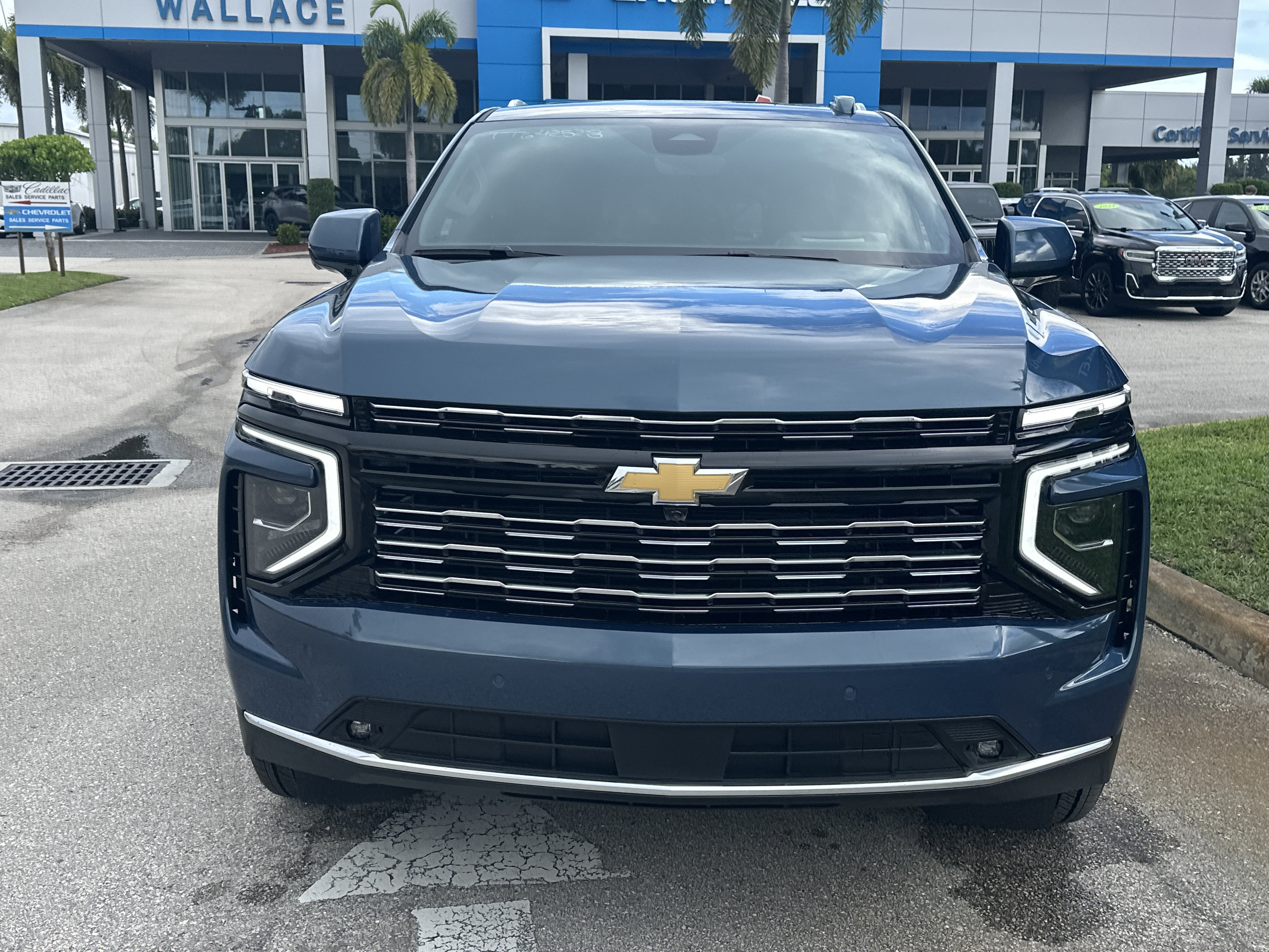 New 2026 Chevrolet Tahoe High Country AWD/4WD image 3