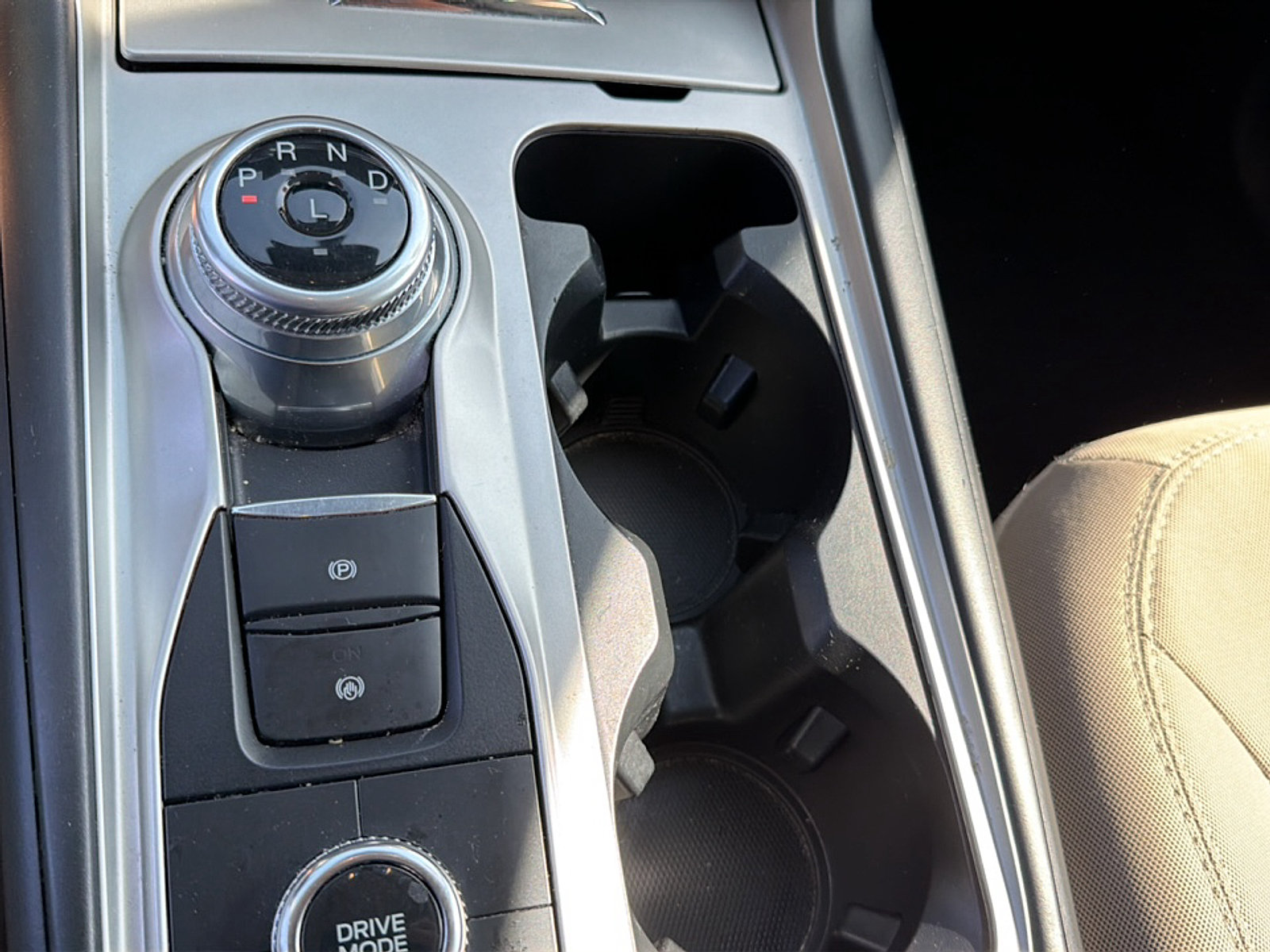 Used 2022 Ford Explorer 4WD image 17