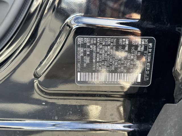 Certified 2025 Nissan Rogue SV image 31