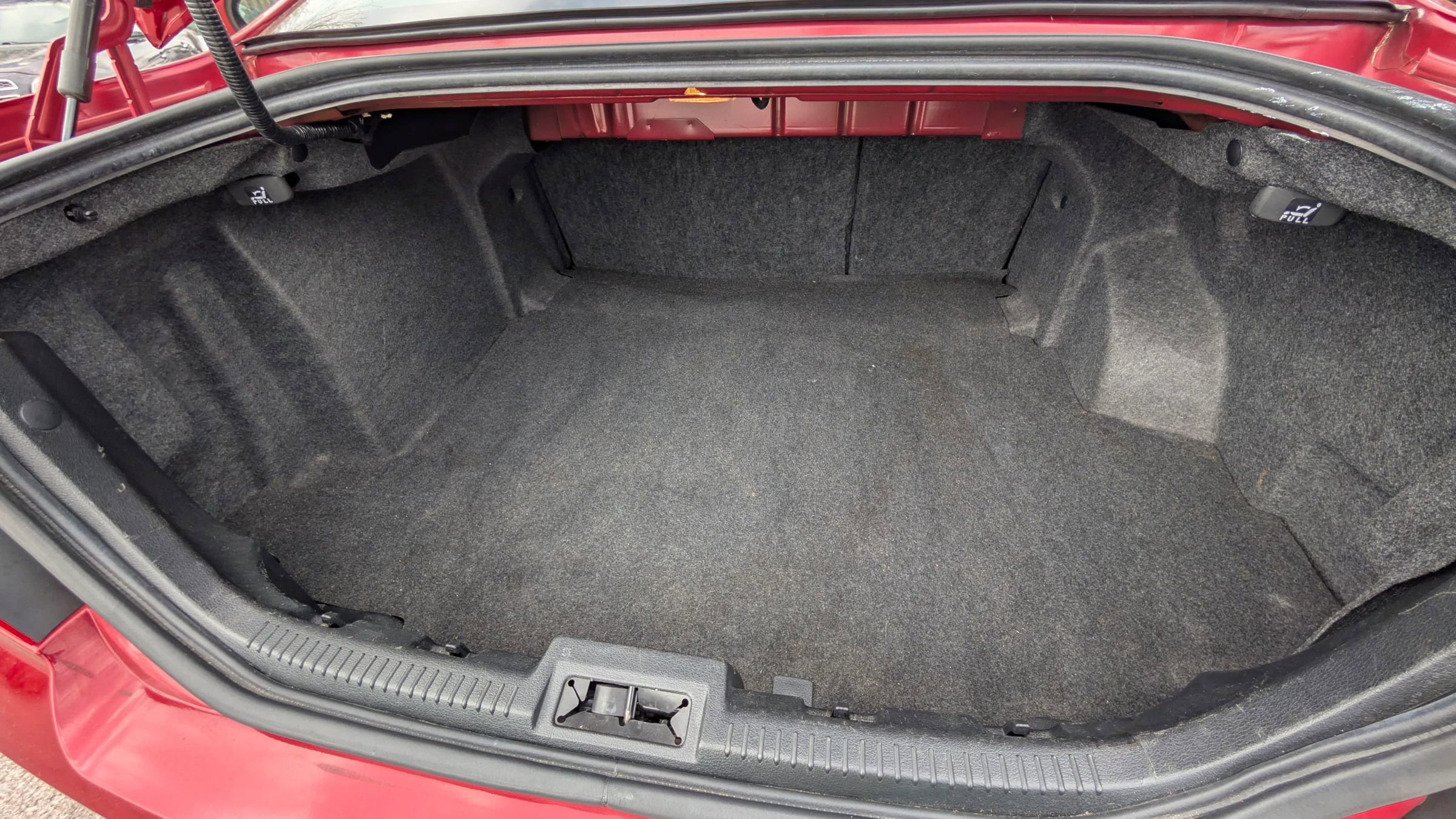 Used 2011 Ford Fusion SEL image 18