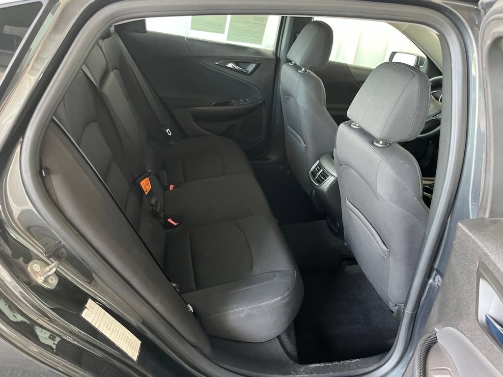 Used 2017 Chevrolet Malibu LT FWD image 22