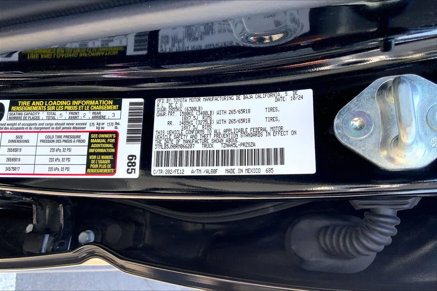 Certified 2024 Toyota Tacoma TRD Sport w/ TRD Sport Upgrade Package AWD/4WD image 33