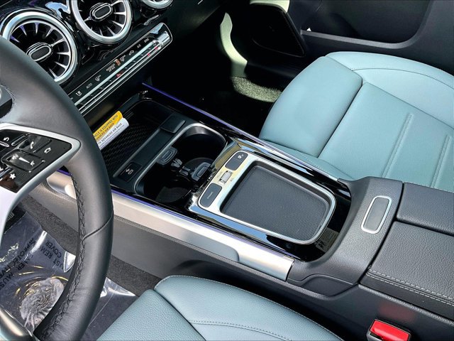 New 2026 Mercedes-Benz GLB 250 image 10