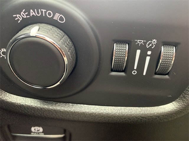 Used 2023 Jeep Grand Cherokee Altitude image 17