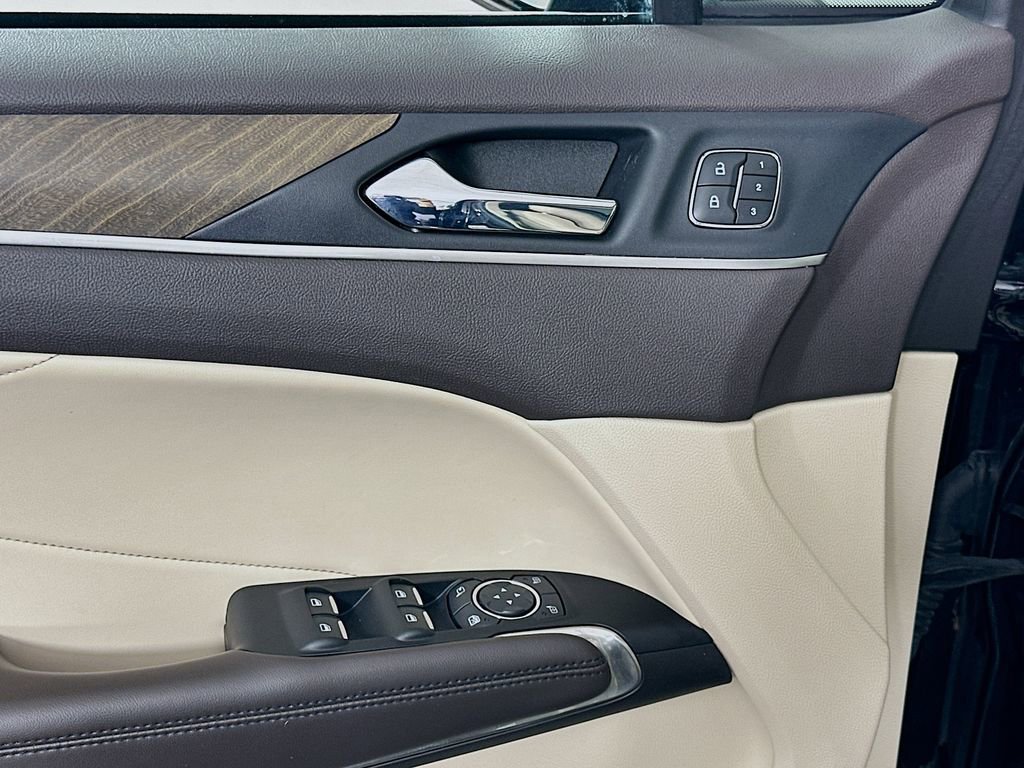 Used 2019 Lincoln MKC Reserve w/ MKC Technology Package image 18