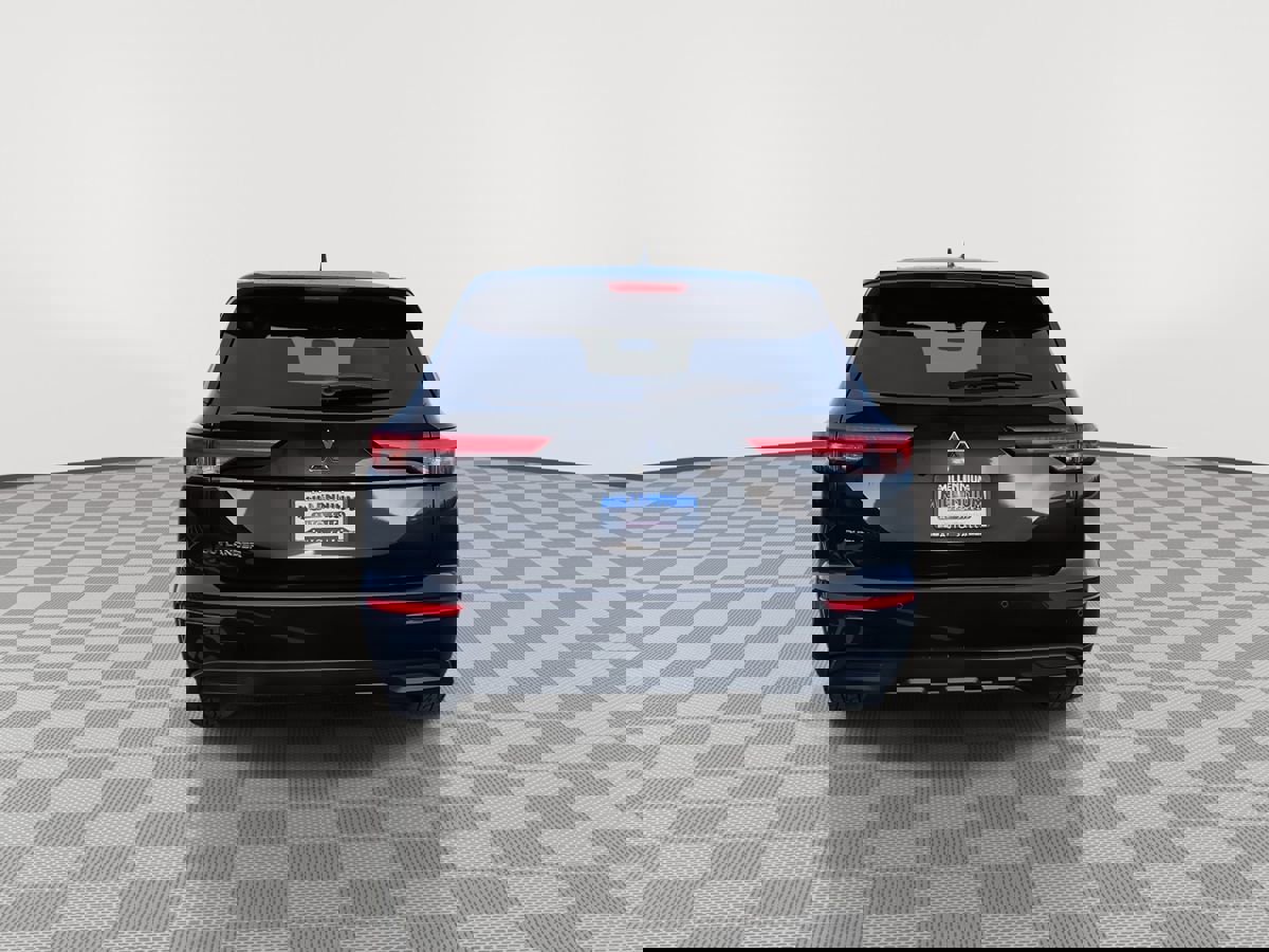 Used 2022 Mitsubishi Outlander ES AWD/4WD image 6