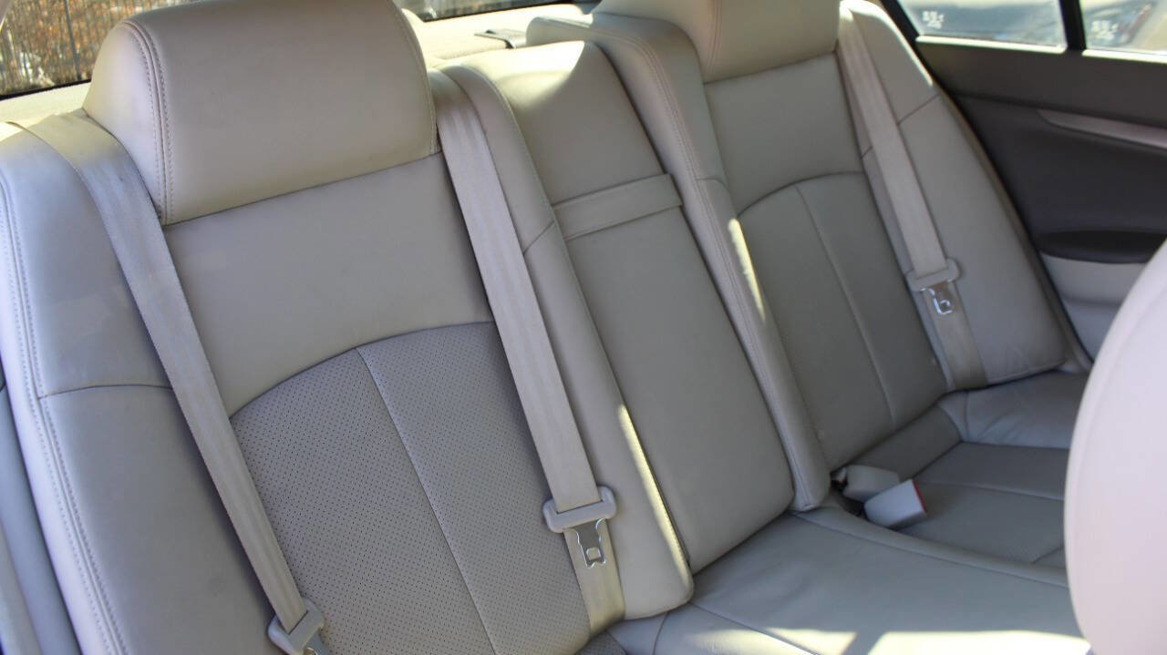 Used 2013 INFINITI G37 Journey image 29