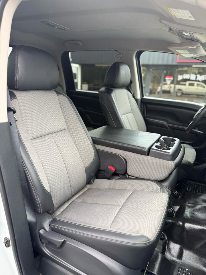 Used 2019 Nissan Titan S w/ S Utility Package image 12