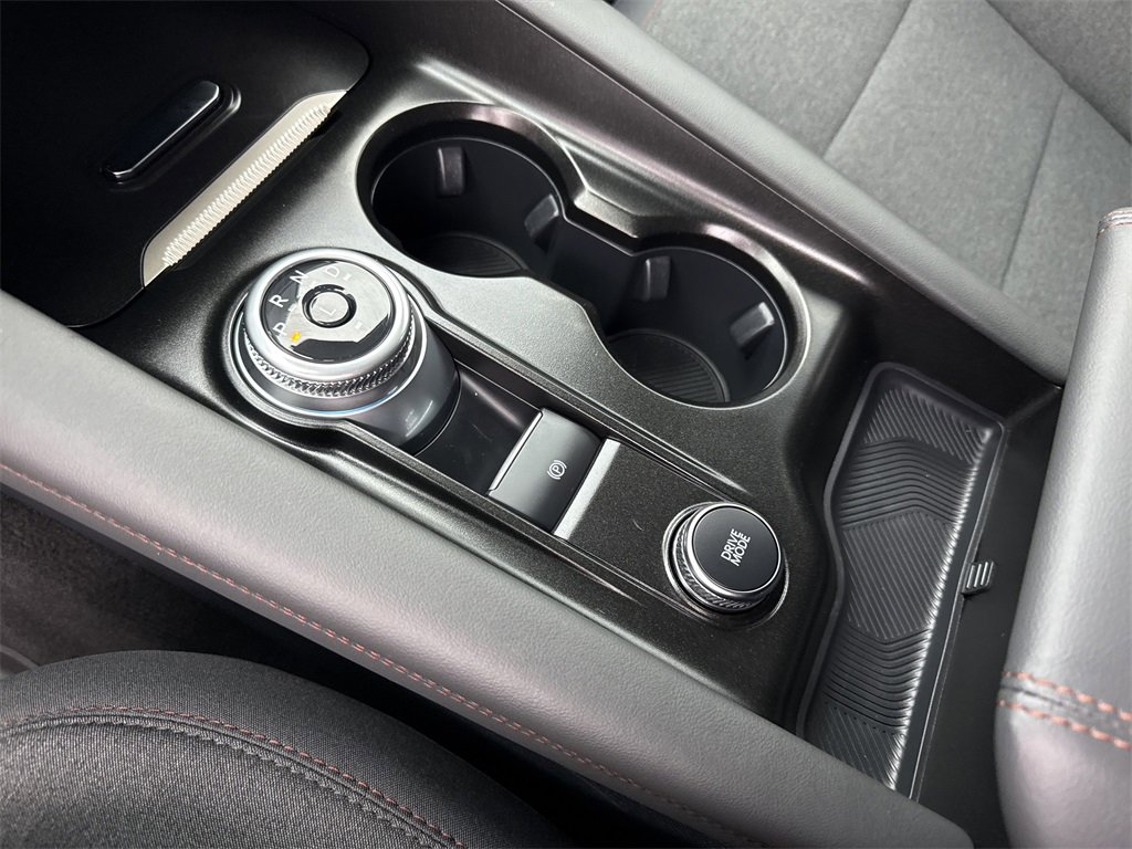 Used 2025 Ford Explorer Active image 29