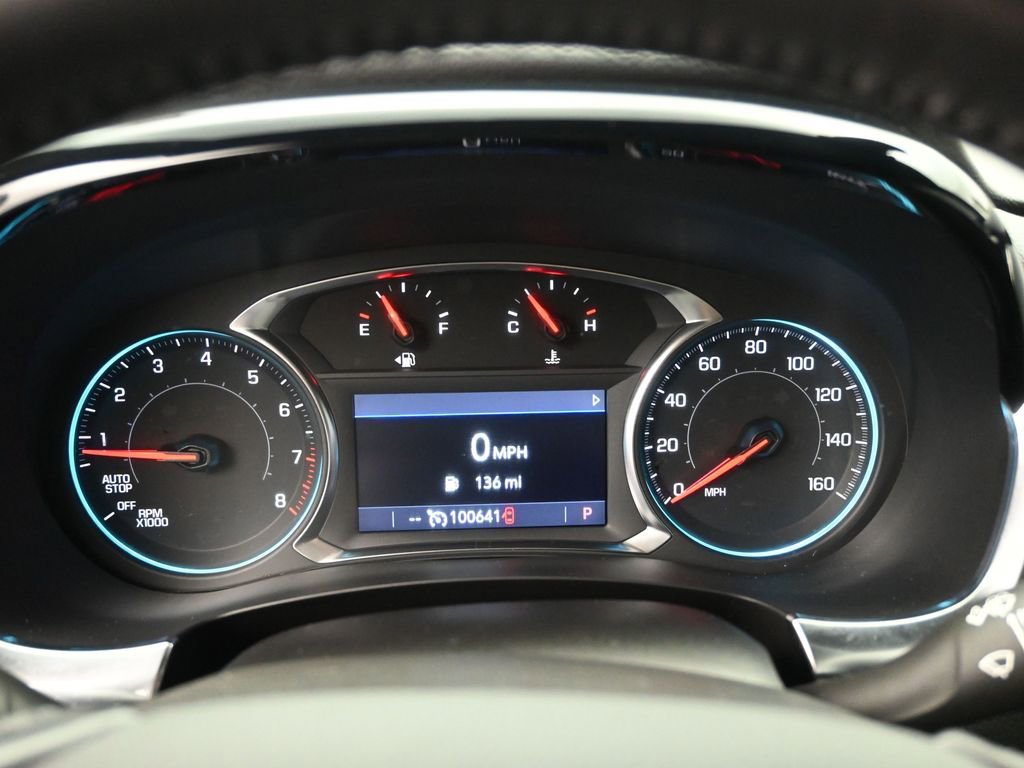 Used 2022 Chevrolet Traverse LT image 12