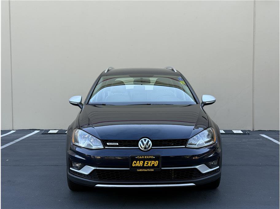 Used 2017 Volkswagen Golf Alltrack SE AWD/4WD image 2