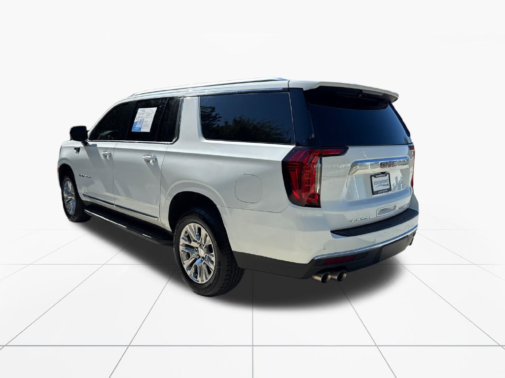 Used 2024 GMC Yukon XL Denali AWD/4WD image 6