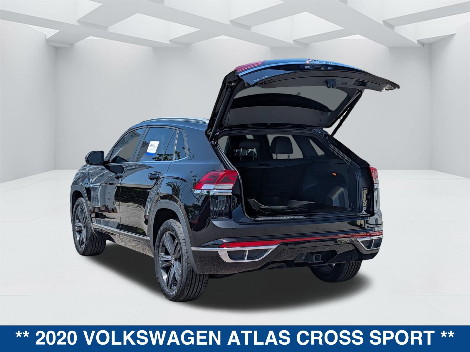 Used 2020 Volkswagen Atlas Cross Sport SE w/ Panoramic Sunroof Package FWD image 14