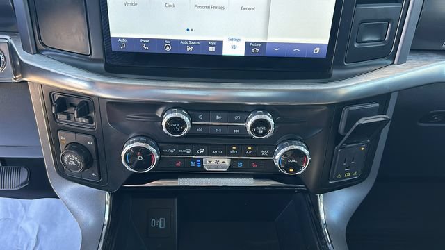 Certified 2023 Ford F150 Lariat w/ FX4 Off-Road Package AWD/4WD image 21