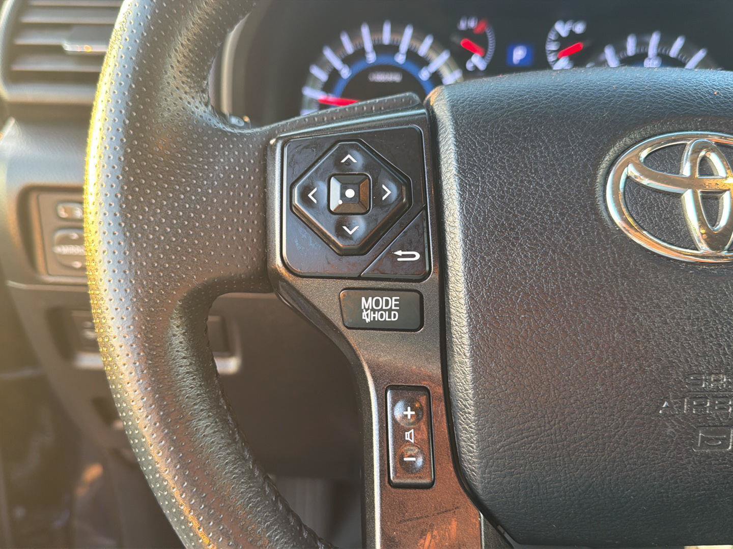 Used 2019 Toyota 4Runner TRD Off-Road AWD/4WD image 20