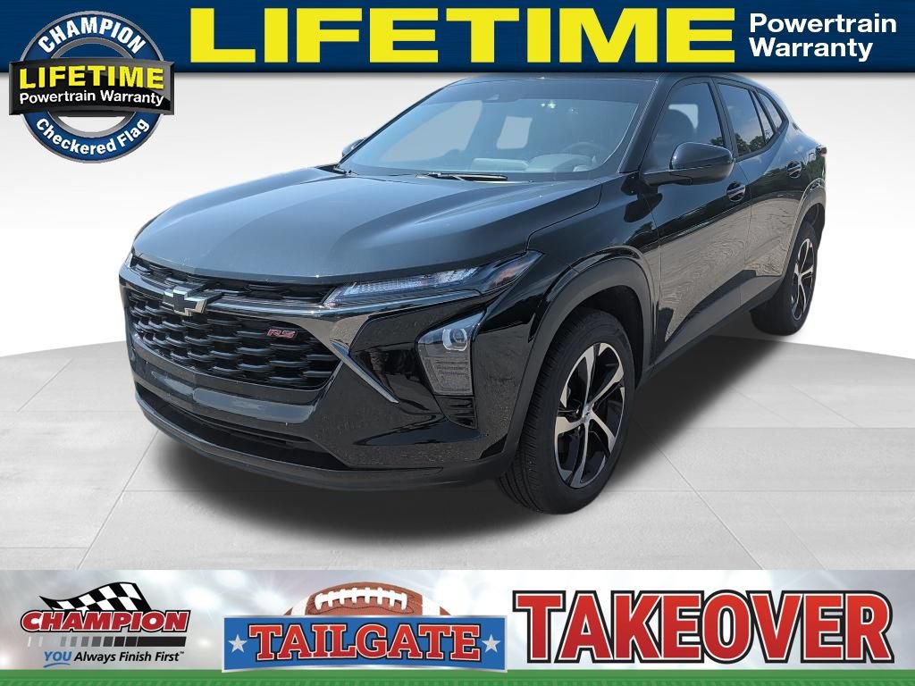 Used 2025 Chevrolet Trax RS w/ Driver Confidence Package FWD image 1