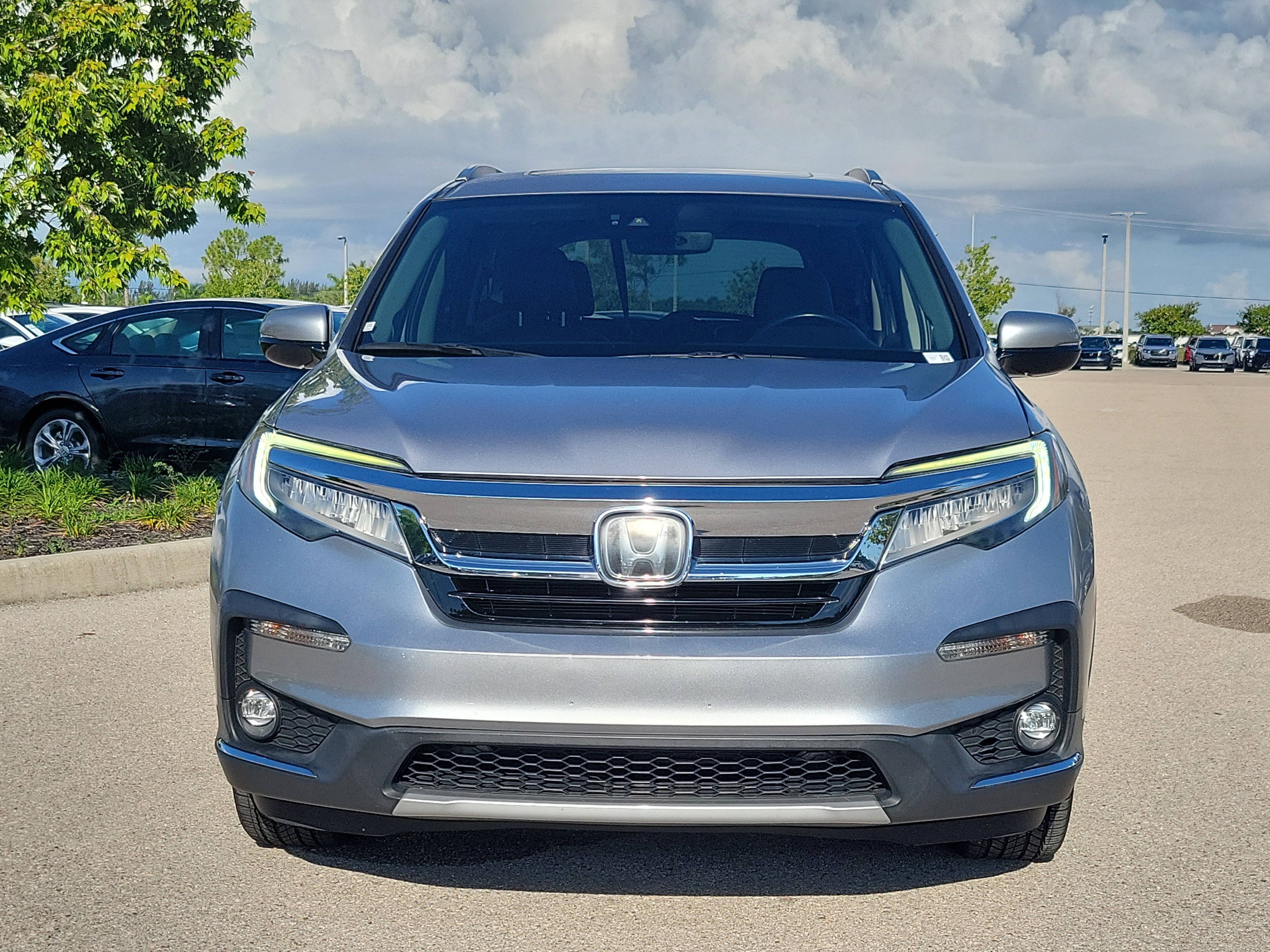 Used 2020 Honda Pilot Elite image 2