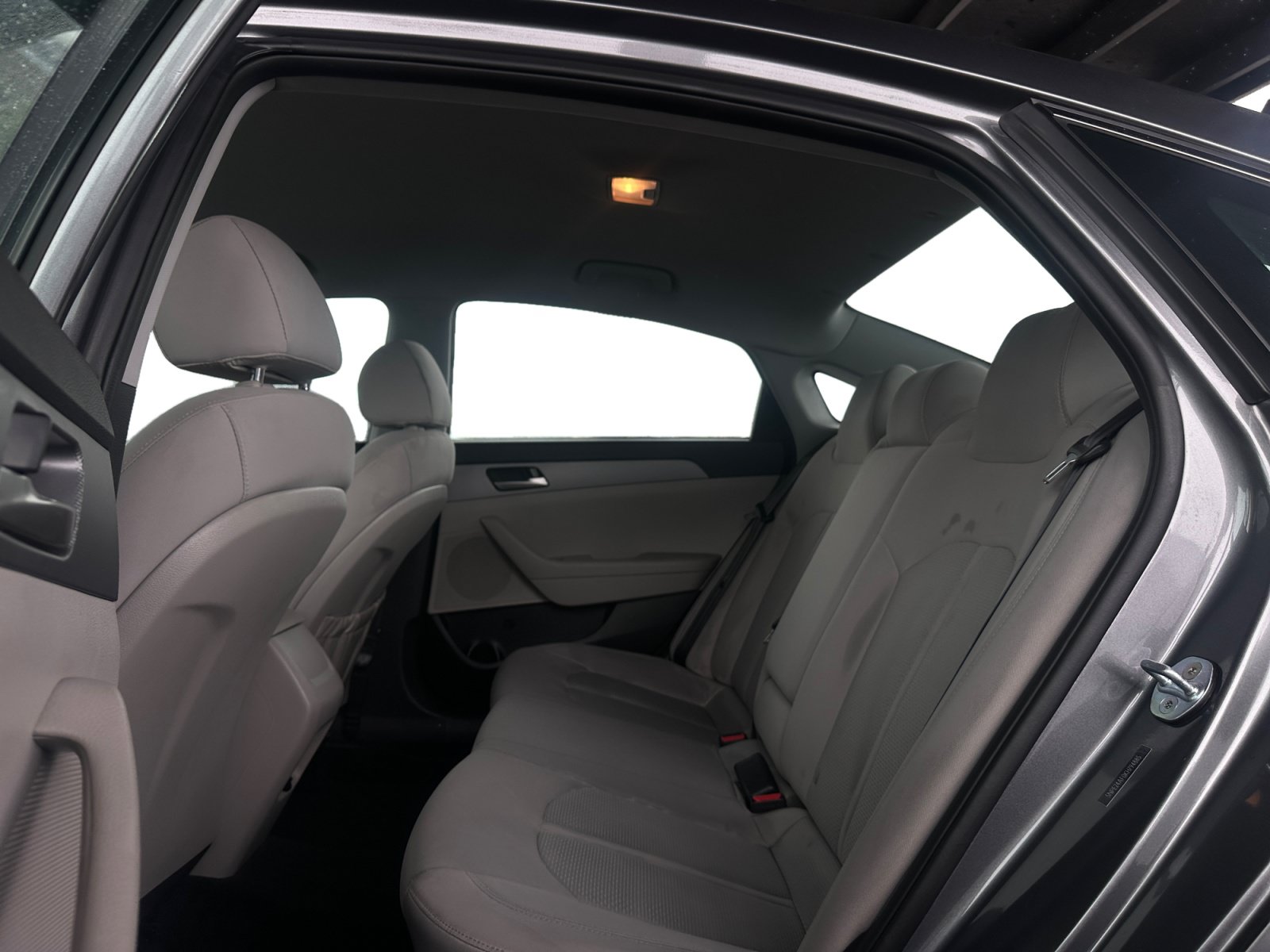 Used 2019 Hyundai Sonata SE FWD image 11