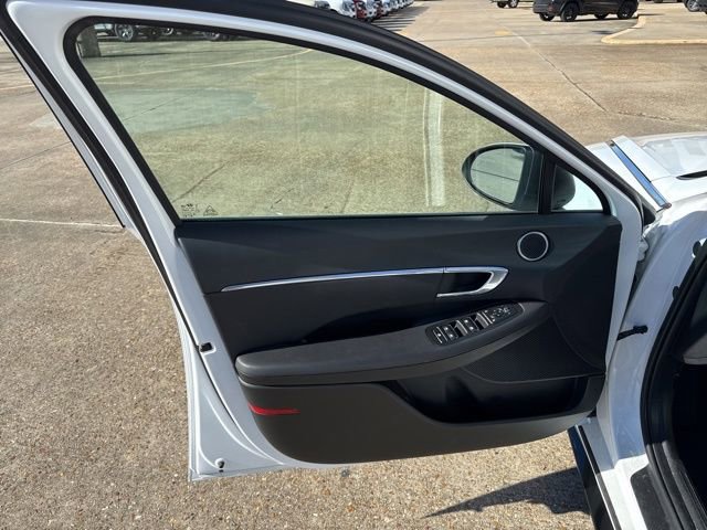 Used 2023 Hyundai Sonata SEL w/ Convenience Package image 16