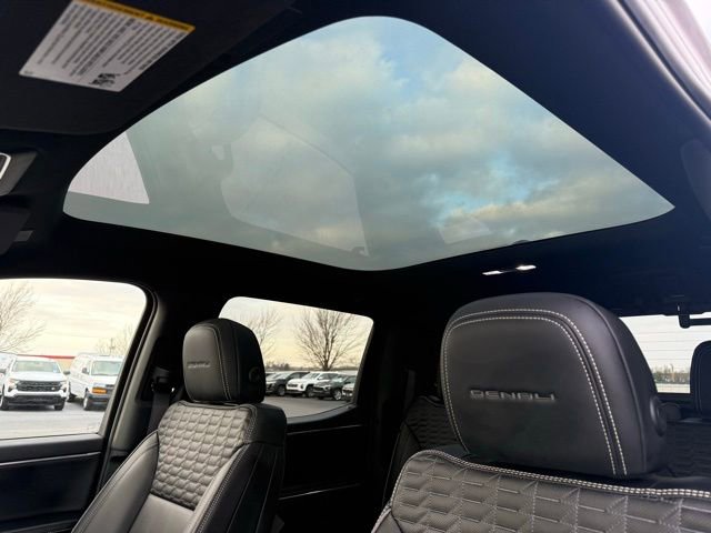 Used 2025 GMC Sierra EV Denali image 31