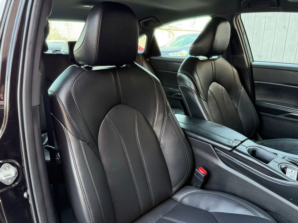 Used 2022 Toyota Avalon XLE FWD image 17