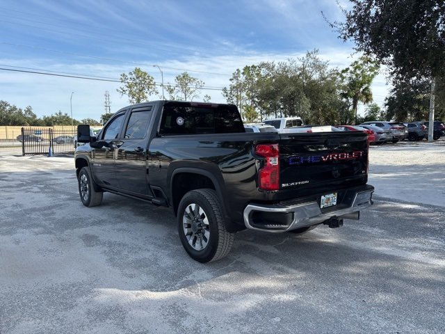 Used 2022 Chevrolet Silverado 2500 LT w/ Convenience Package image 3