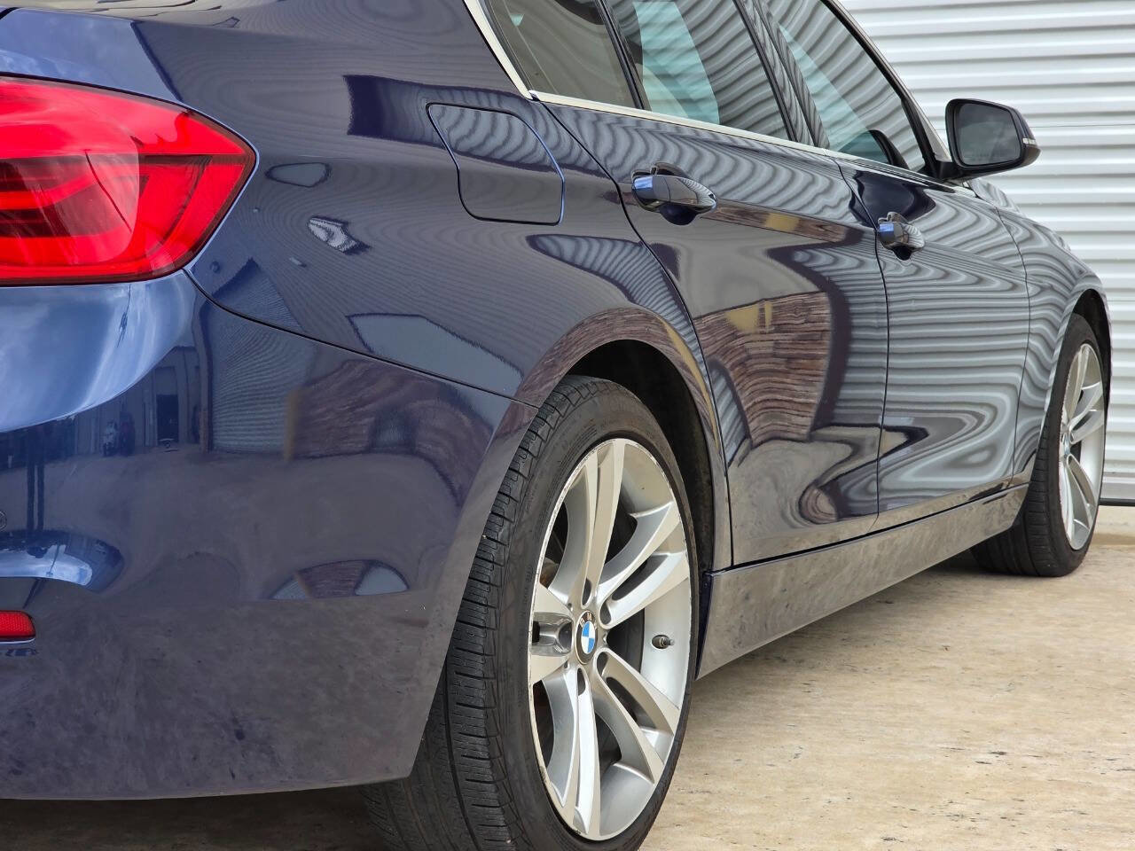 Used 2017 BMW 330i Sedan RWD image 35