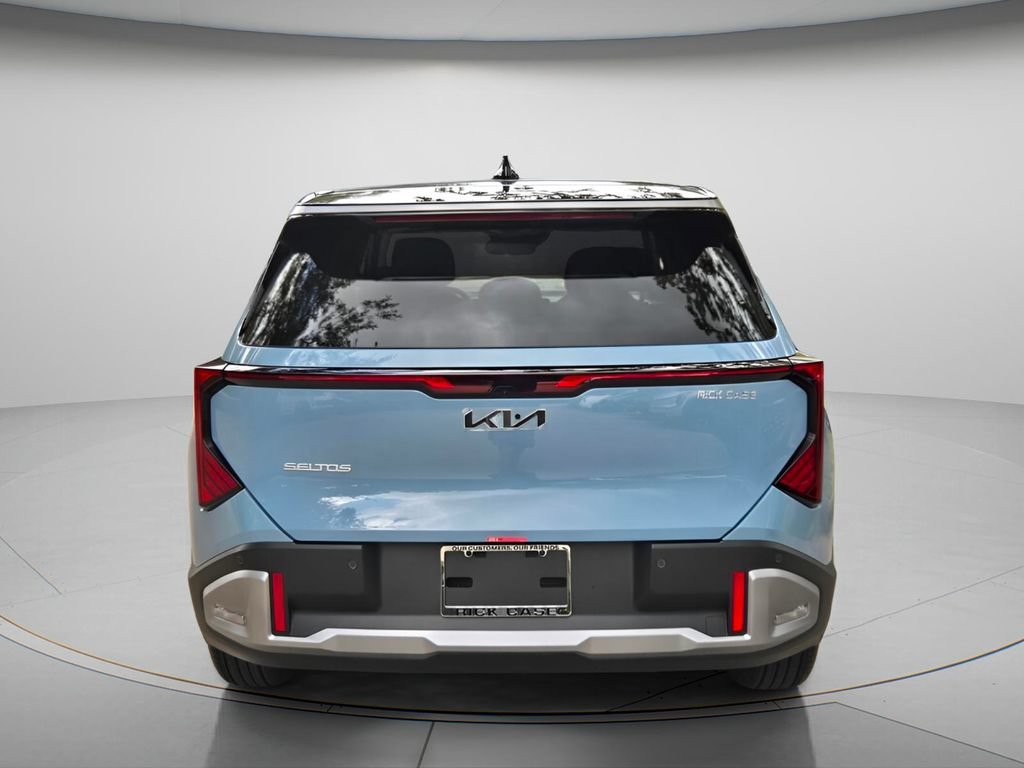 New 2027 Kia Seltos S FWD image 4
