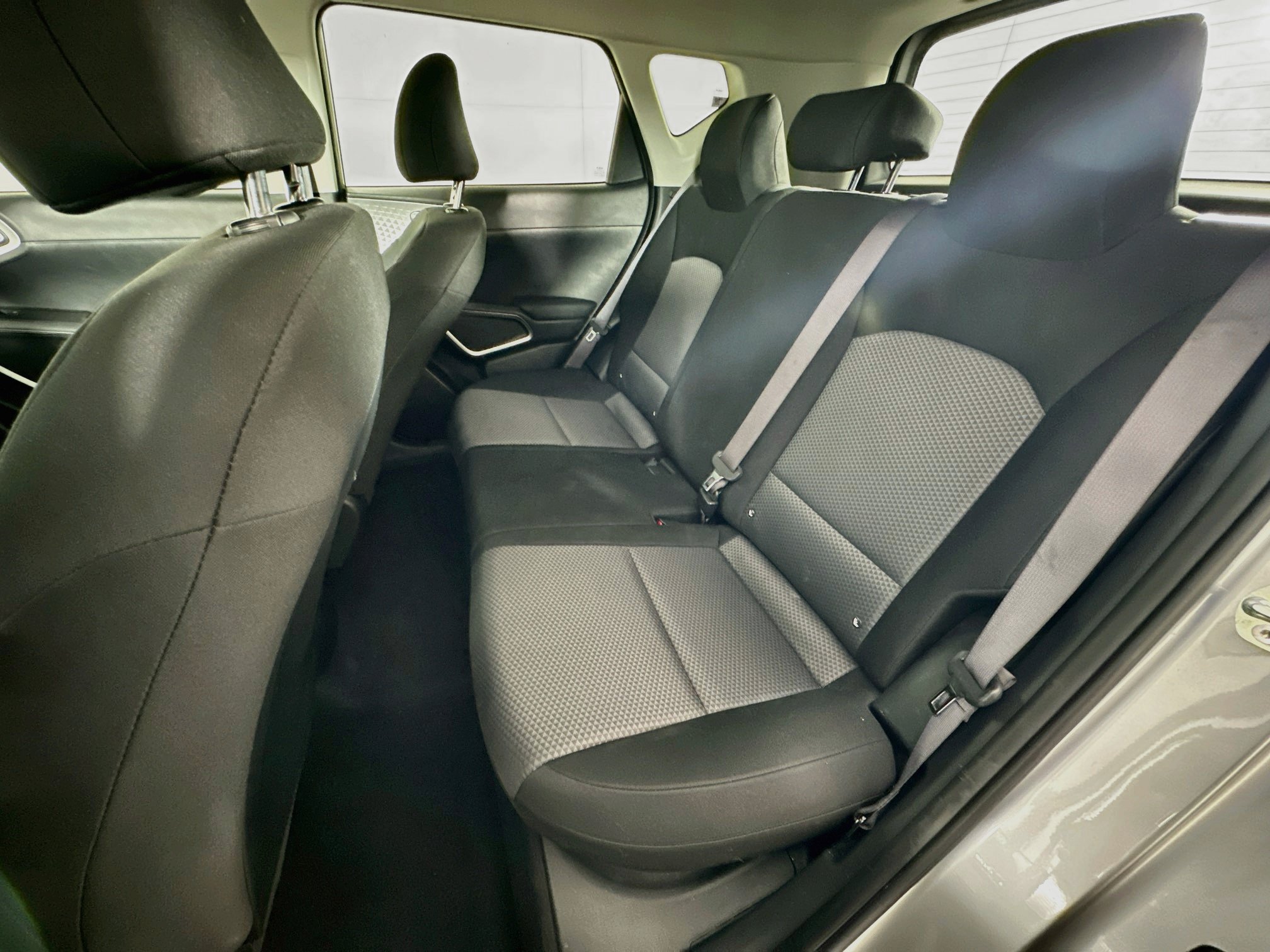 Used 2025 Kia Soul LX w/ LX Technology Package FWD image 26