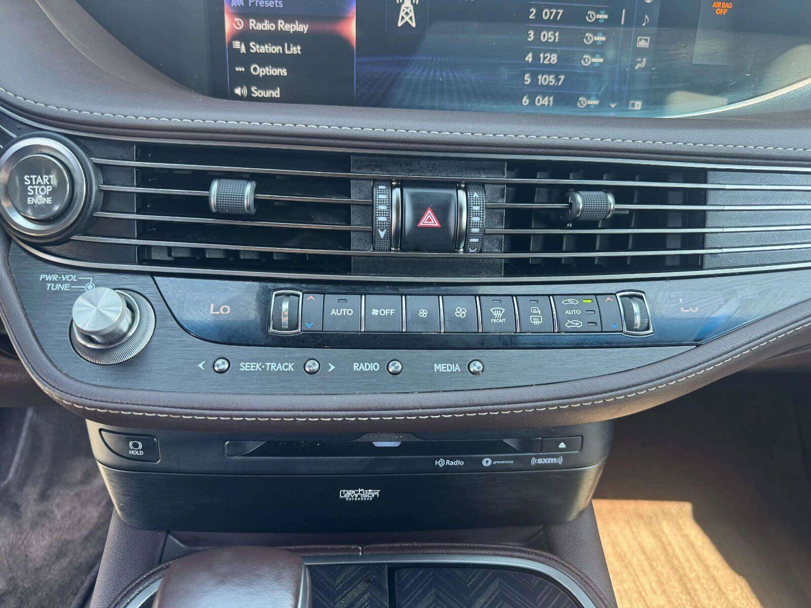 Used 2018 Lexus LS 500 AWD w/ Luxury Package image 28