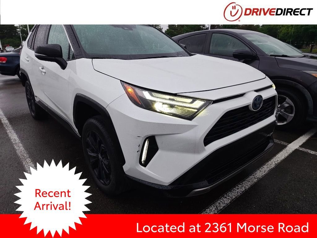 Used 2024 Toyota RAV4 XSE w/ Weather Package AWD/4WD image 1