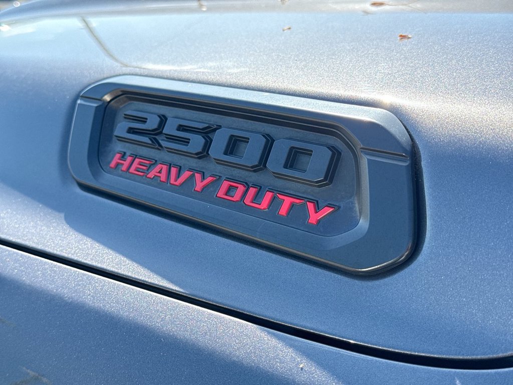 Used 2020 RAM 2500 Laramie w/ Night Edition AWD/4WD image 6