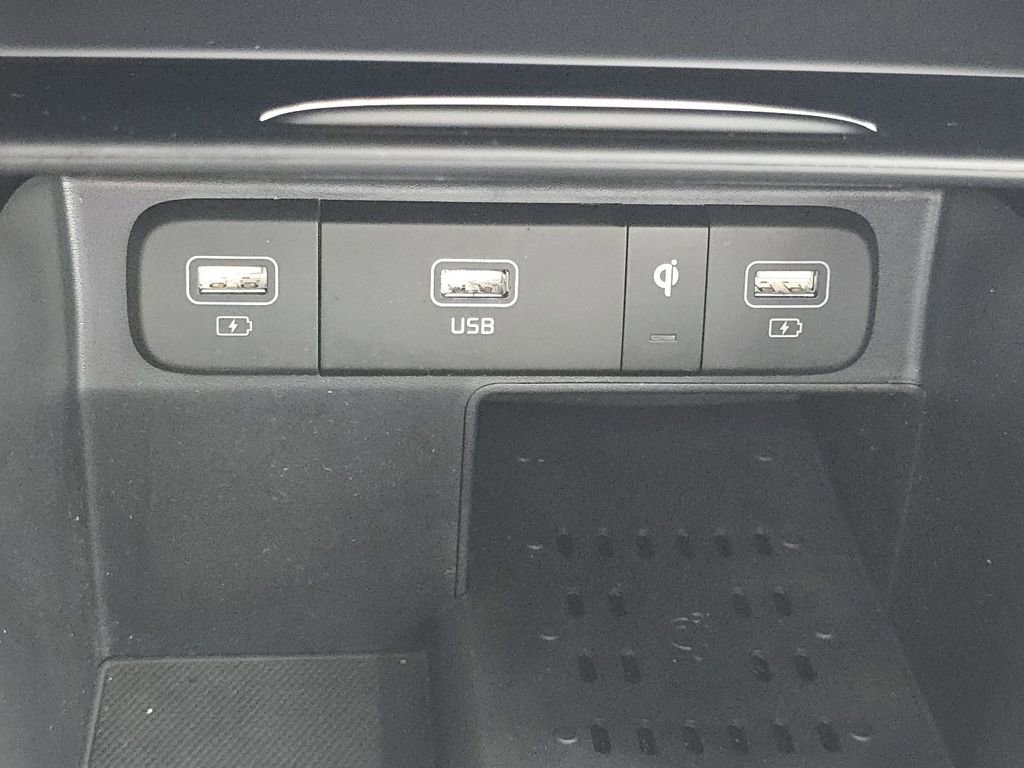 Used 2023 Kia Sorento X-Line EX image 31