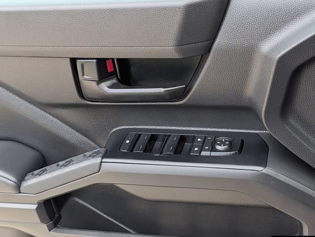 Used 2025 Toyota Tacoma SR AWD/4WD image 24