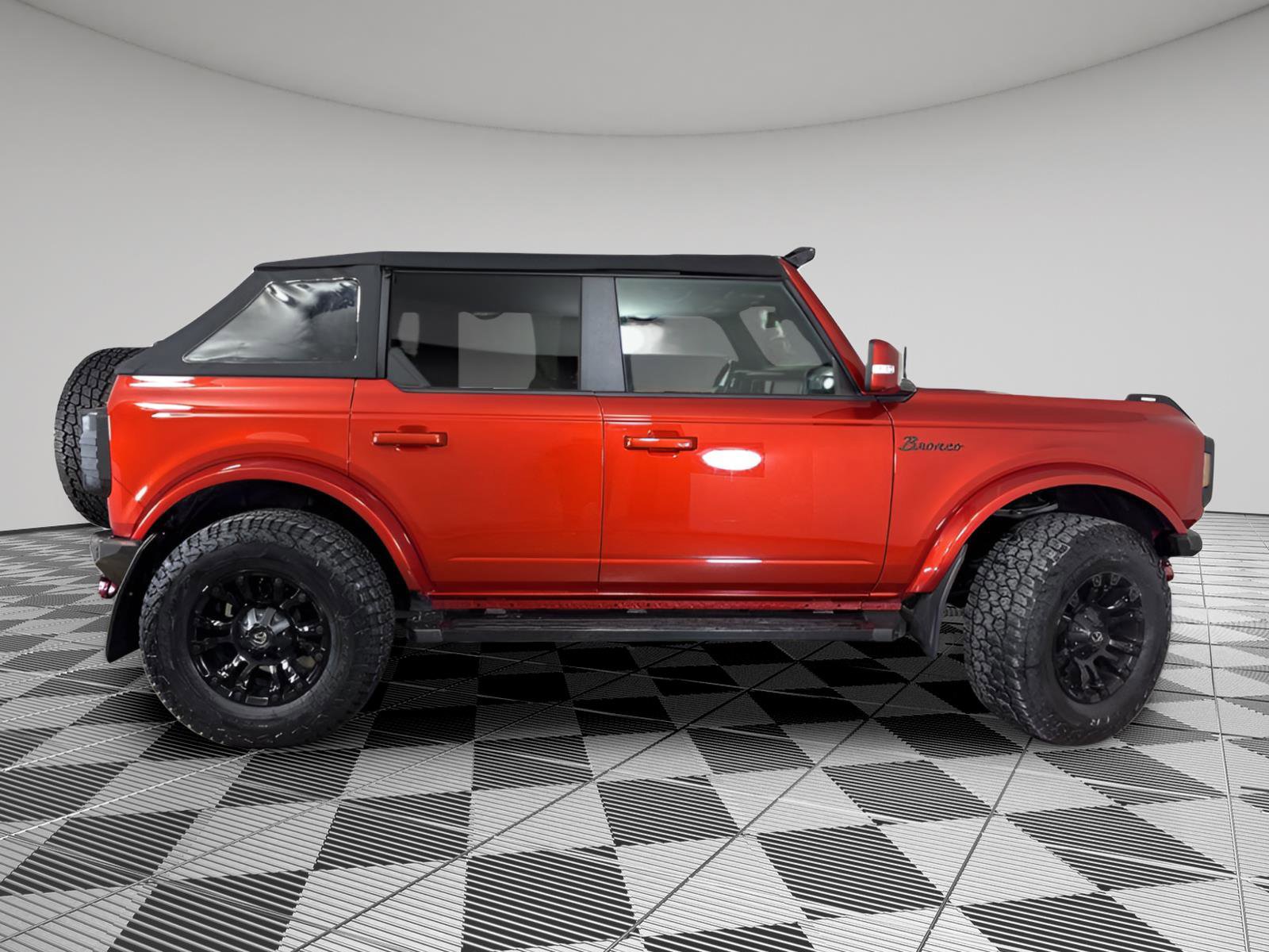 Used 2022 Ford Bronco Outer Banks image 17