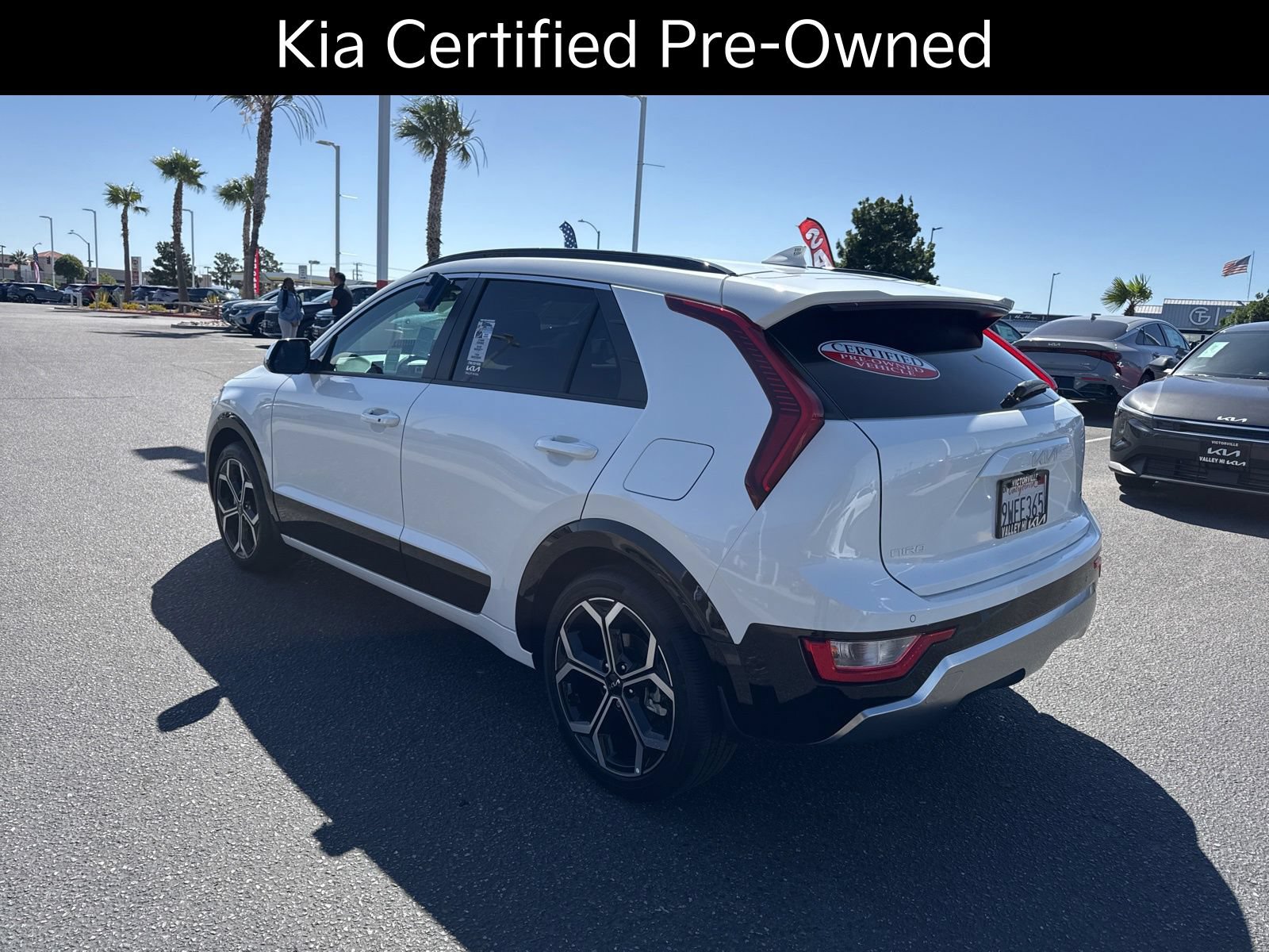 Certified 2025 Kia Niro EX Touring FWD image 14