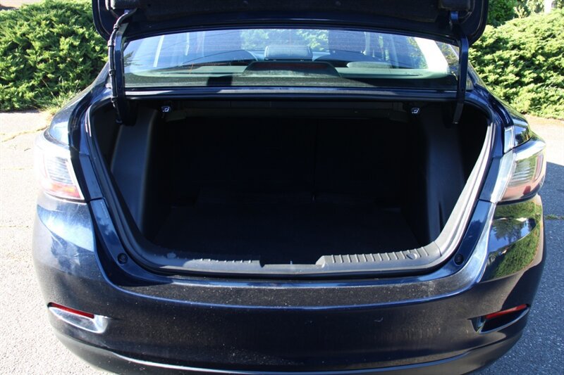 Used 2016 Scion iA FWD image 16