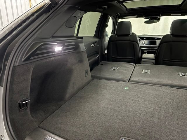 Used 2023 Cadillac XT4 Sport w/ Sun And Sound Package AWD/4WD image 16