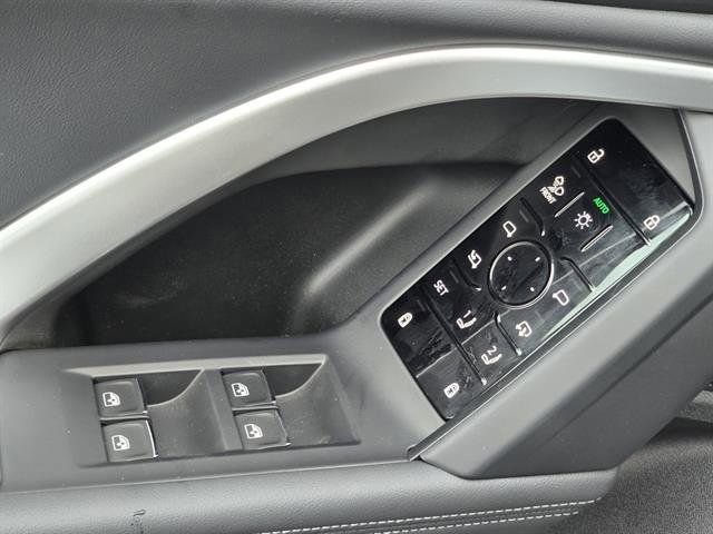 Used 2025 Audi Q5 Premium Plus w/ Premium Plus image 30