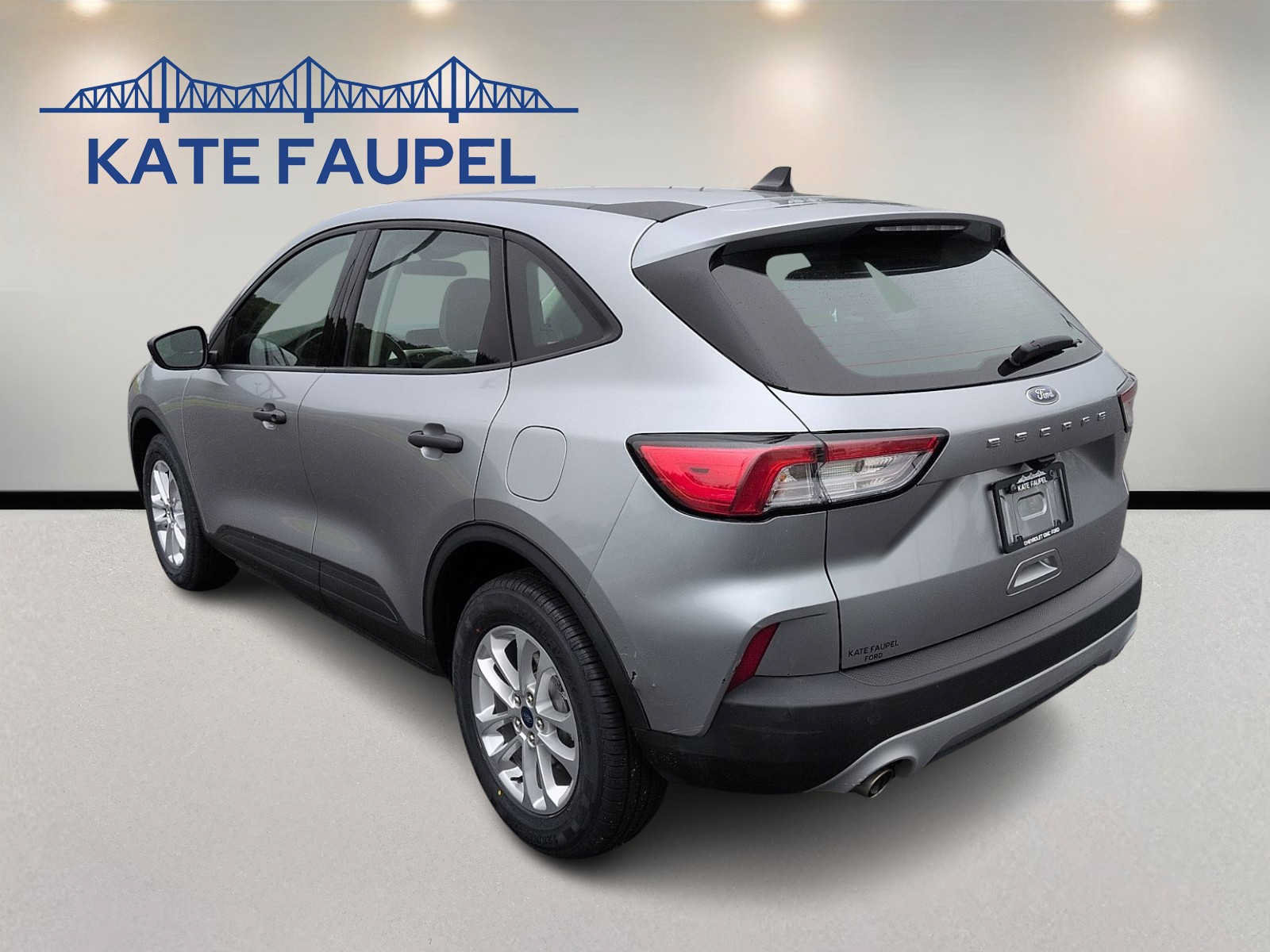 Used 2022 Ford Escape S FWD image 5